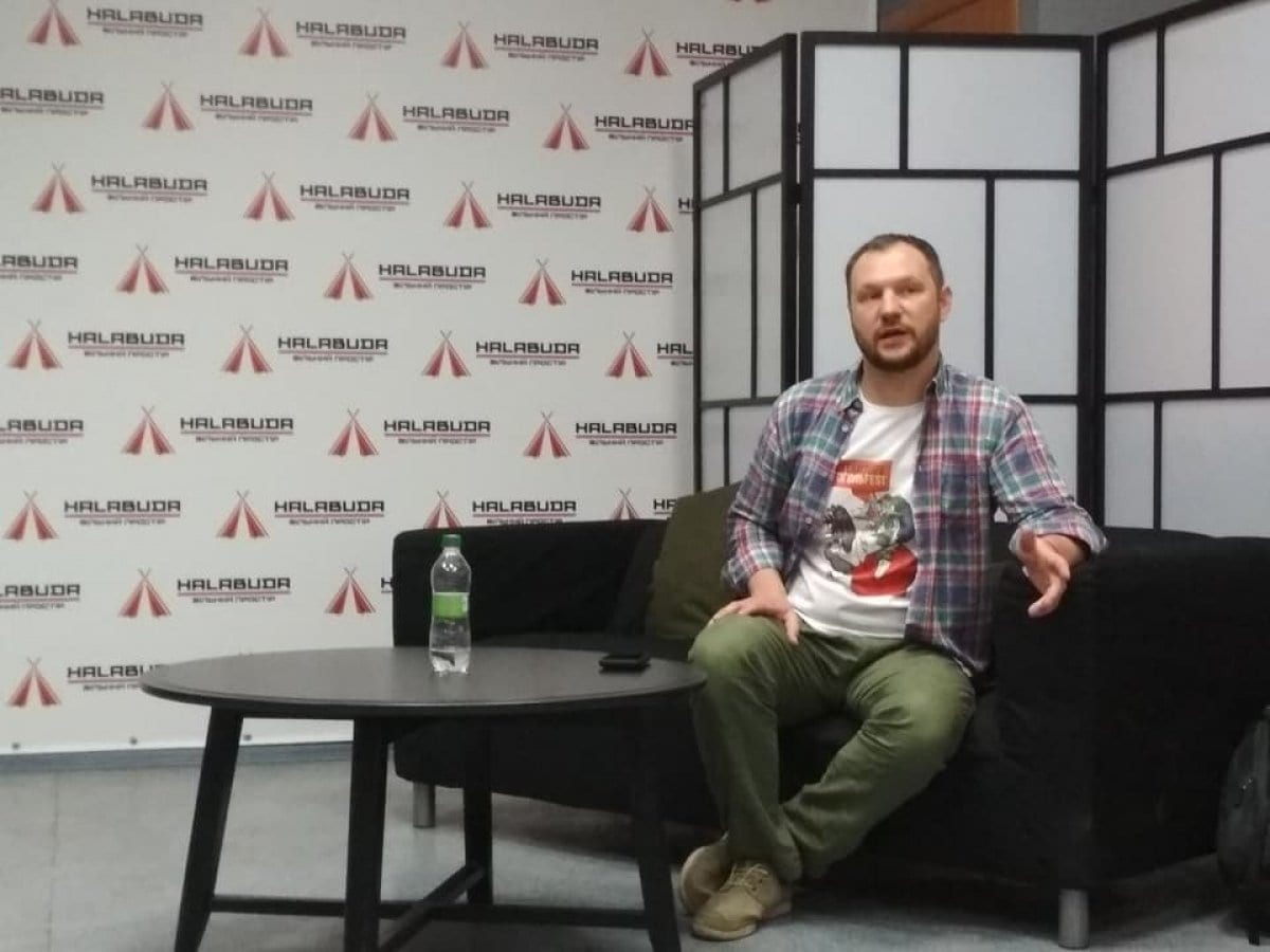 Максим Демський — актор театру ДАХ, директор фестивалю ГОГОЛЬFEST 