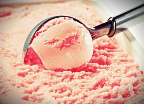 Ложка-самогрейка питается энергией тела