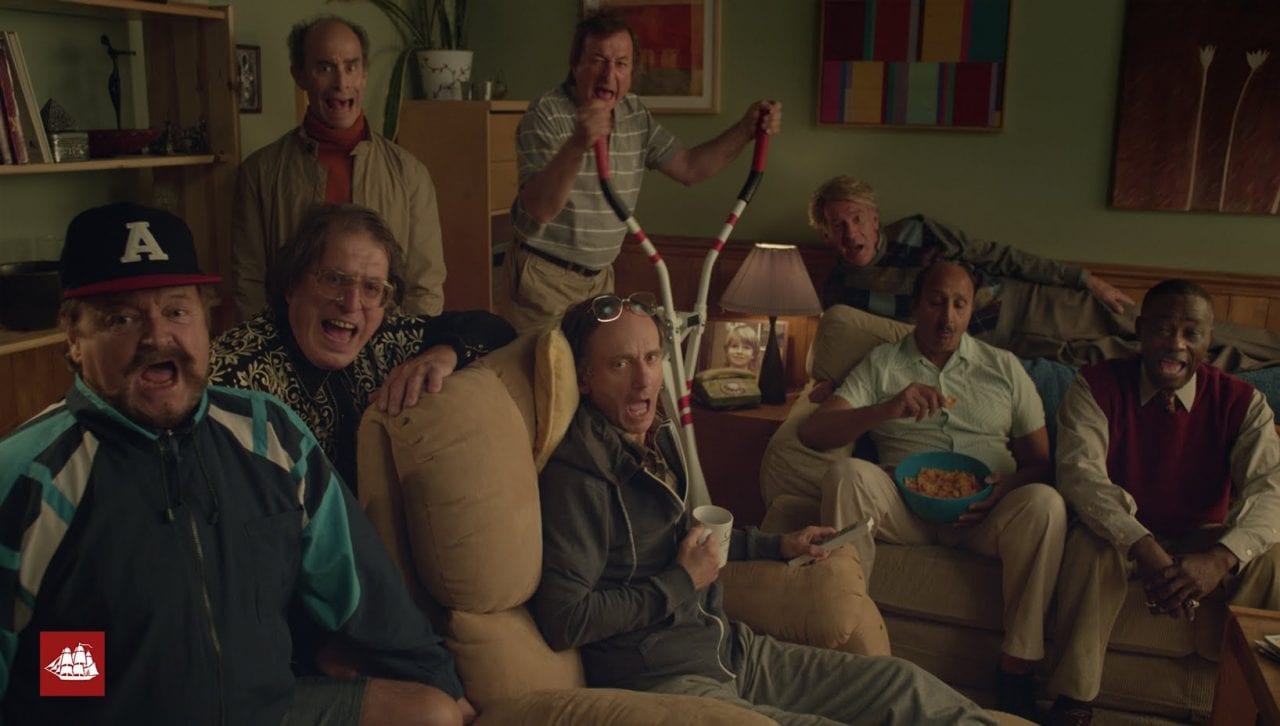 Дезодорант сделает тебя мужчиной (ВИДЕО)