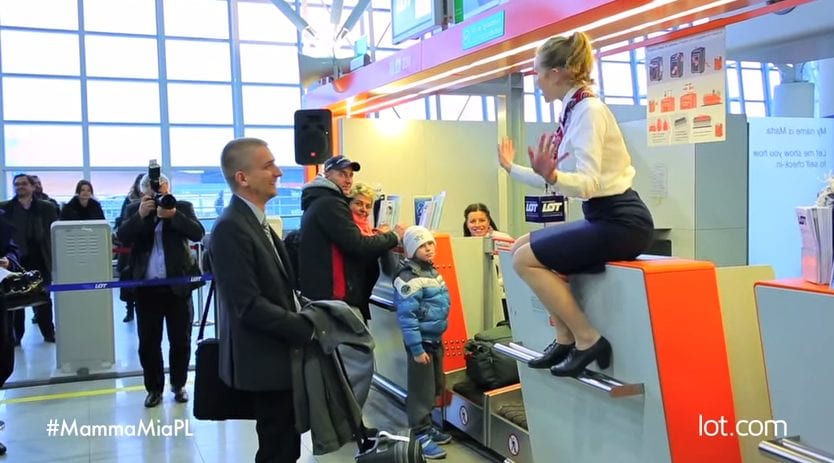 Авиакомпания LOT поздравила своег 500 000 -тысячного пассажира и взорвала интернет