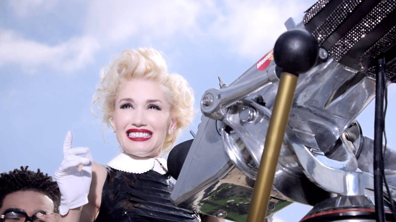 Пали, Гвен! (ВИДЕО)