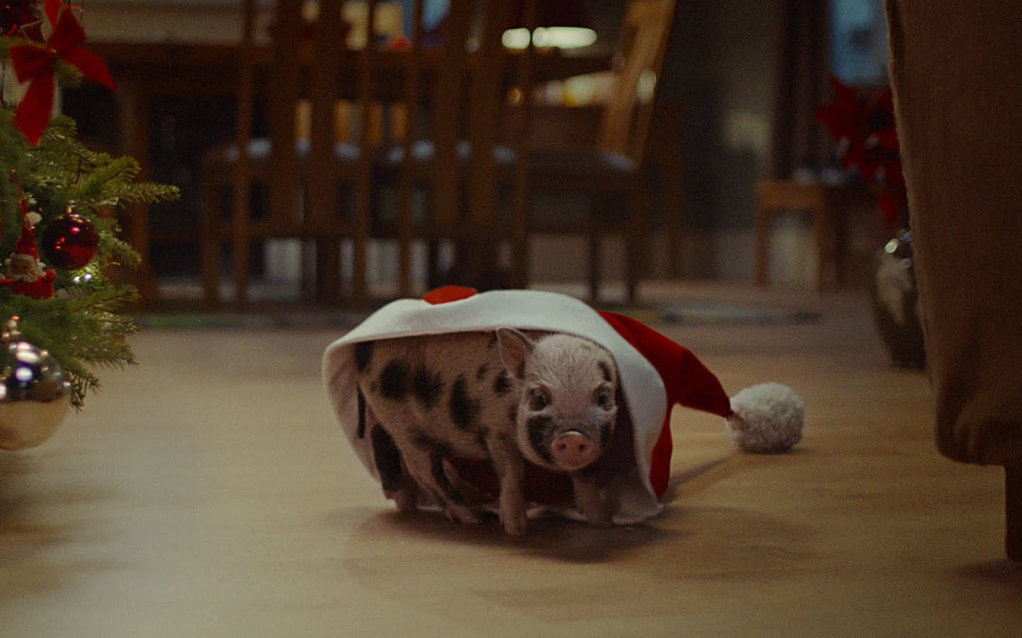 Нестандартная новогодняя реклама (ВИДЕО)