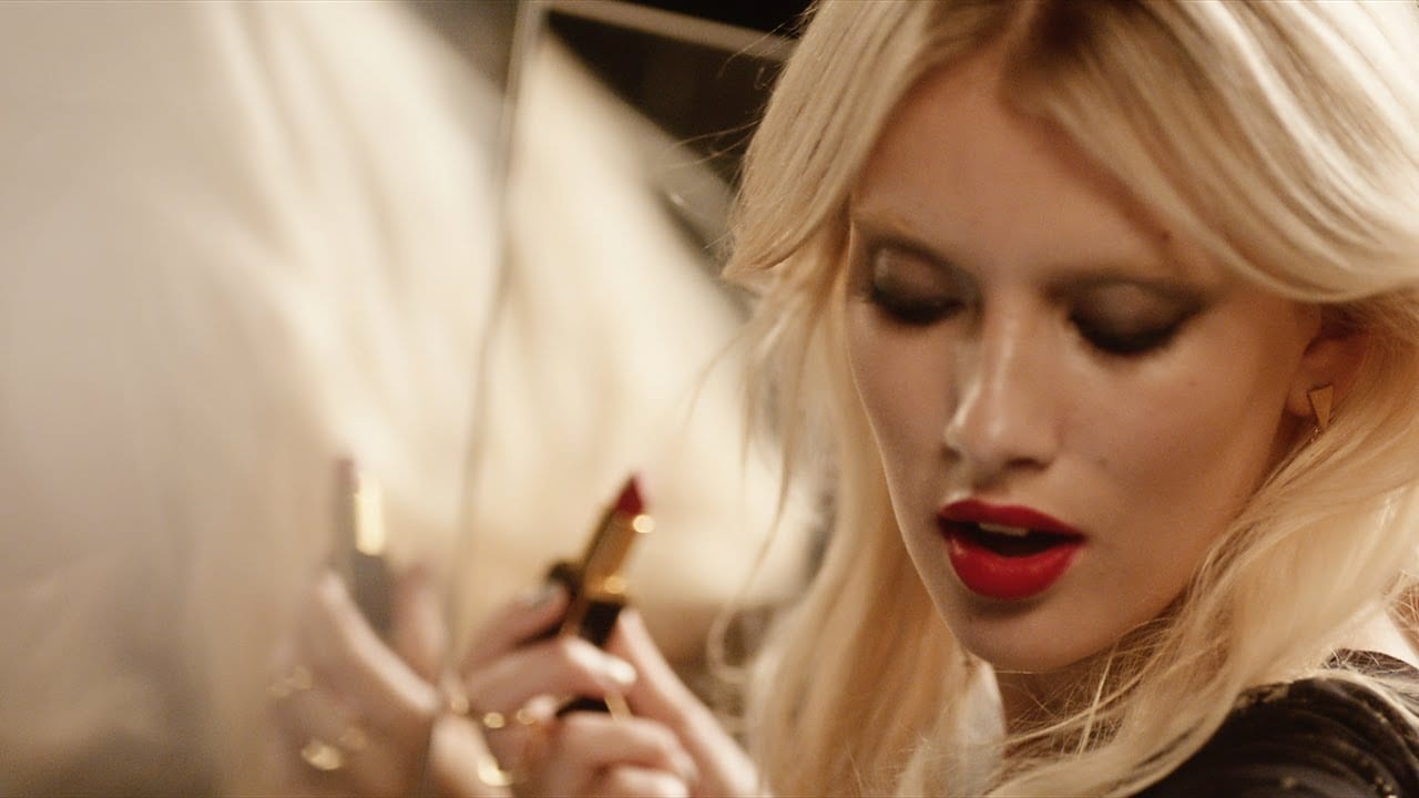 Реклама смартчасов от Motorola