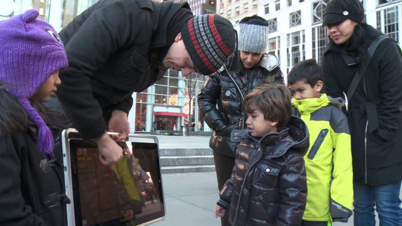 Фокусы с планшетом (ВИДЕО)