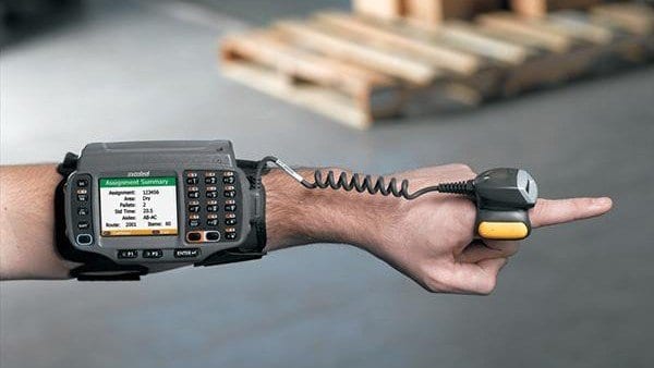 Hitachi изобрела измеритель счастья