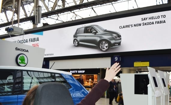 В ожидании поезда, выбери машину!