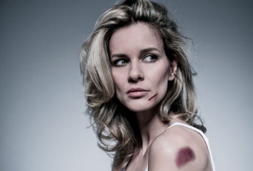 Бьет – значит любит?