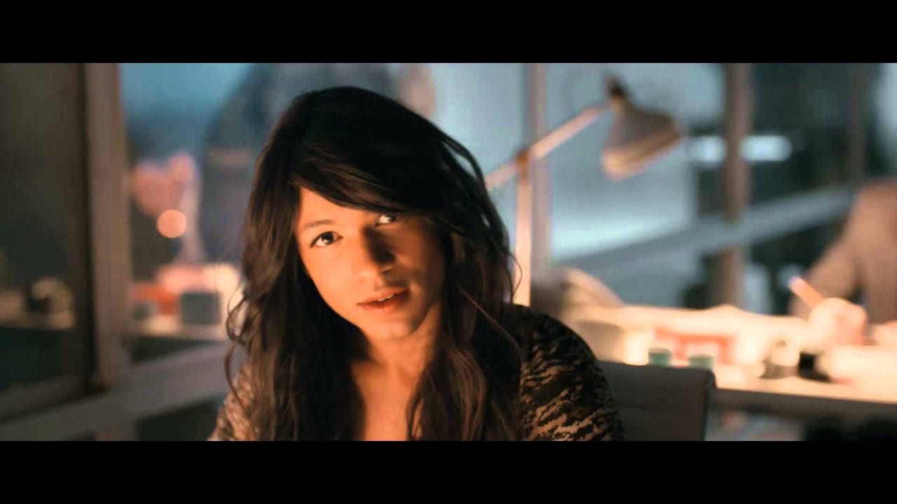 Трансвеститы тоже любят мороженое (ВИДЕО)