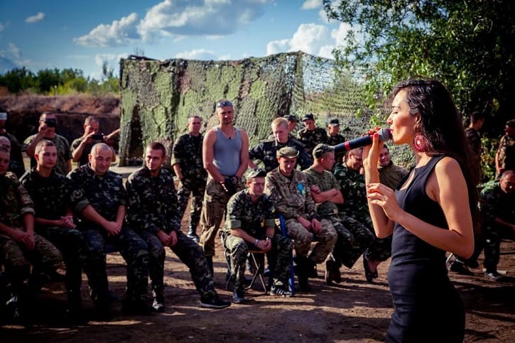 И раскрутиться, и дух боевой поднять