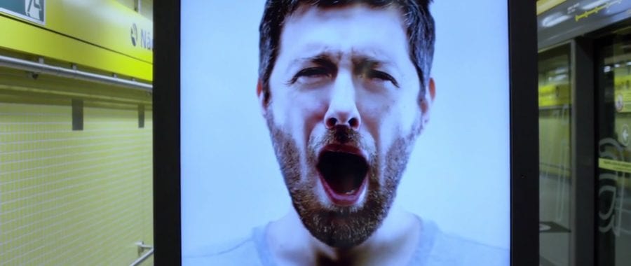 Зевнул? Получай! (ВИДЕО)