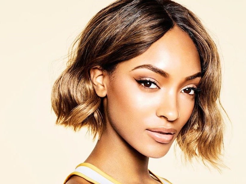 Смартфон с татуировкой