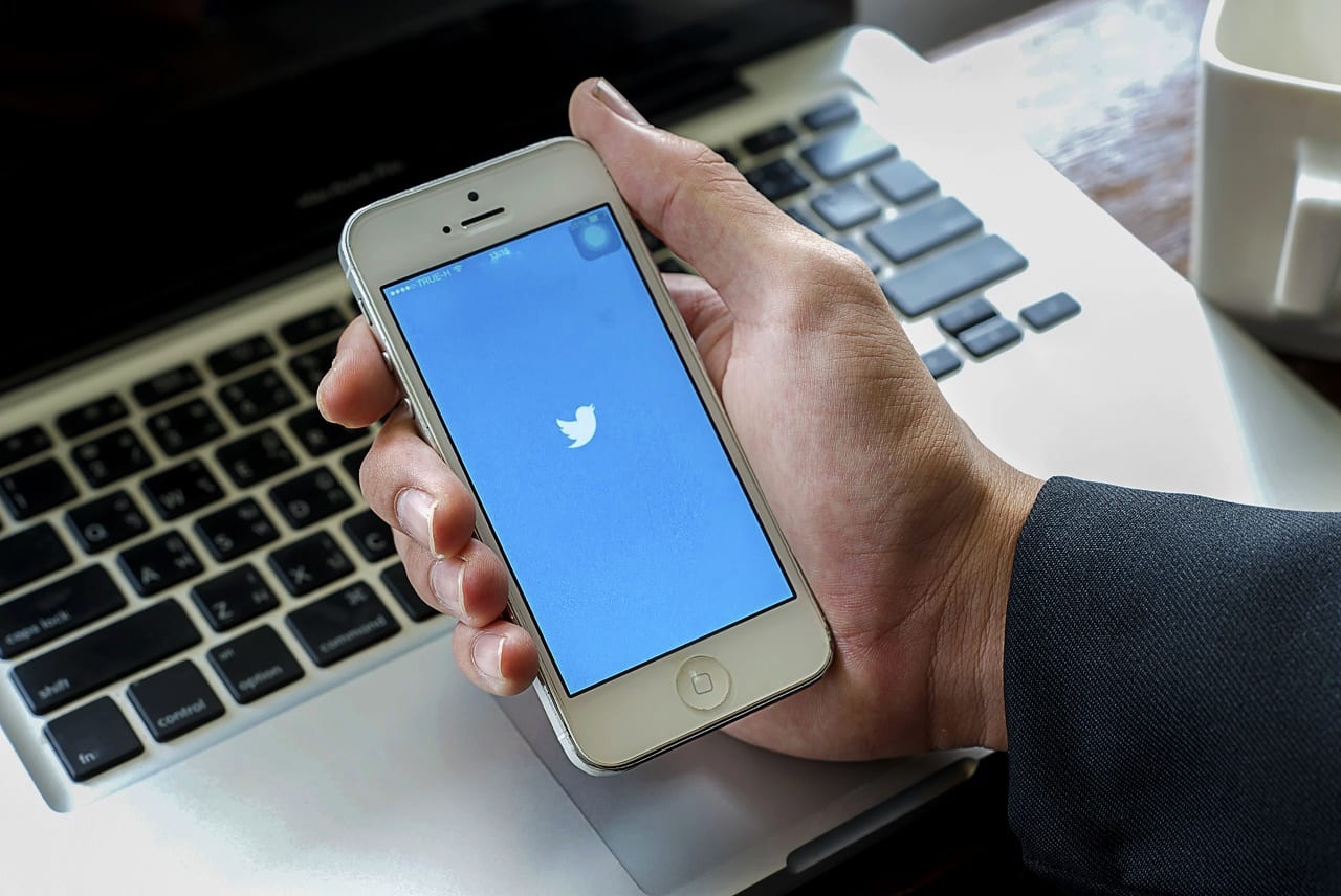 В суд за твиты