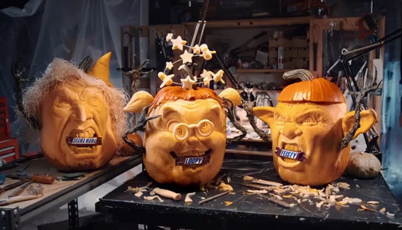 Не только феи тыквы превращают (ВИДЕО)