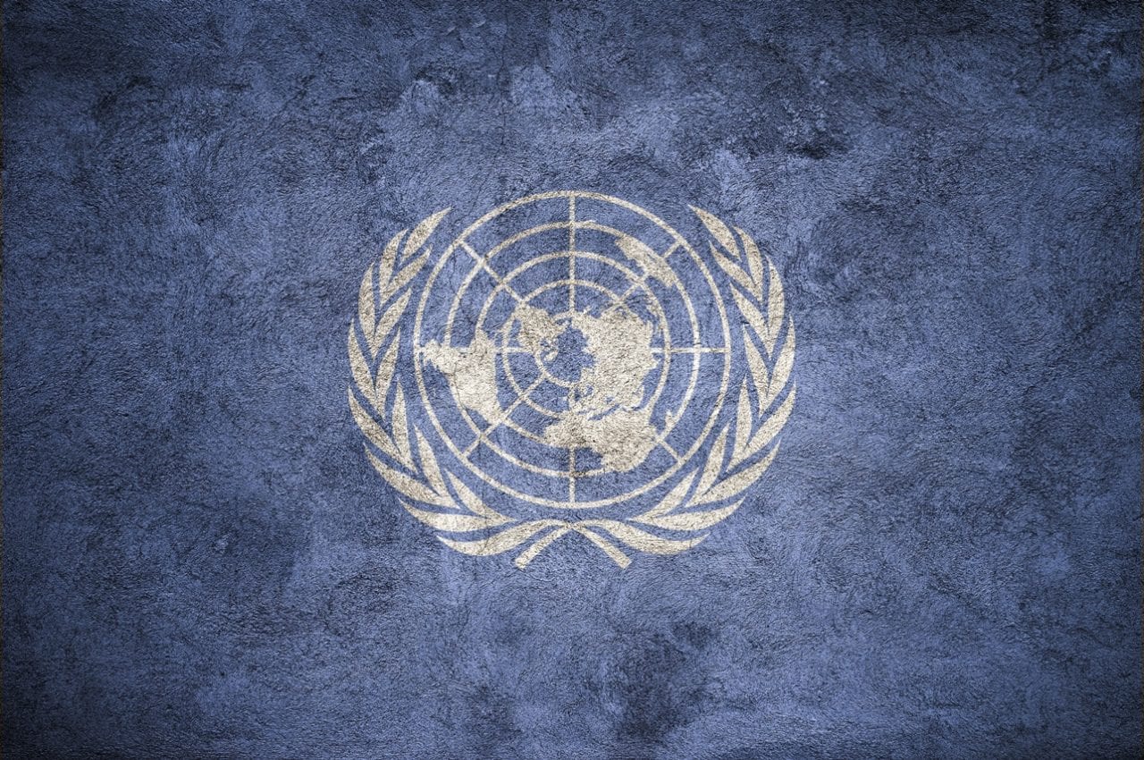 МФК Gulliver «раскрасили» в синий цвет ООН