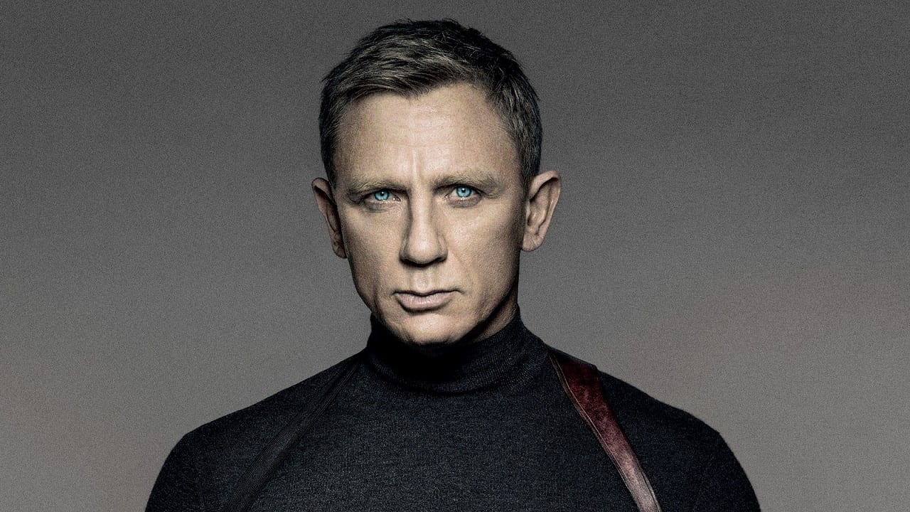 Бонду не нравятся смартфоны