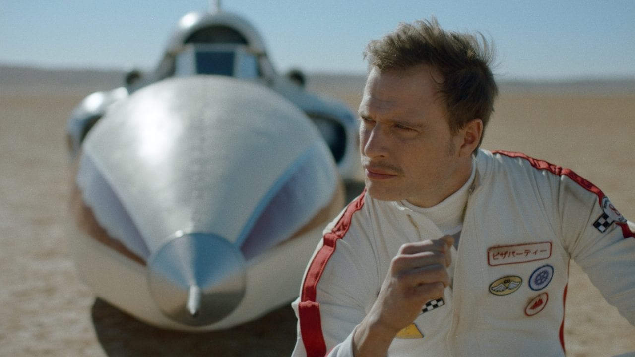 Новый парфюмный герой (ВИДЕО)