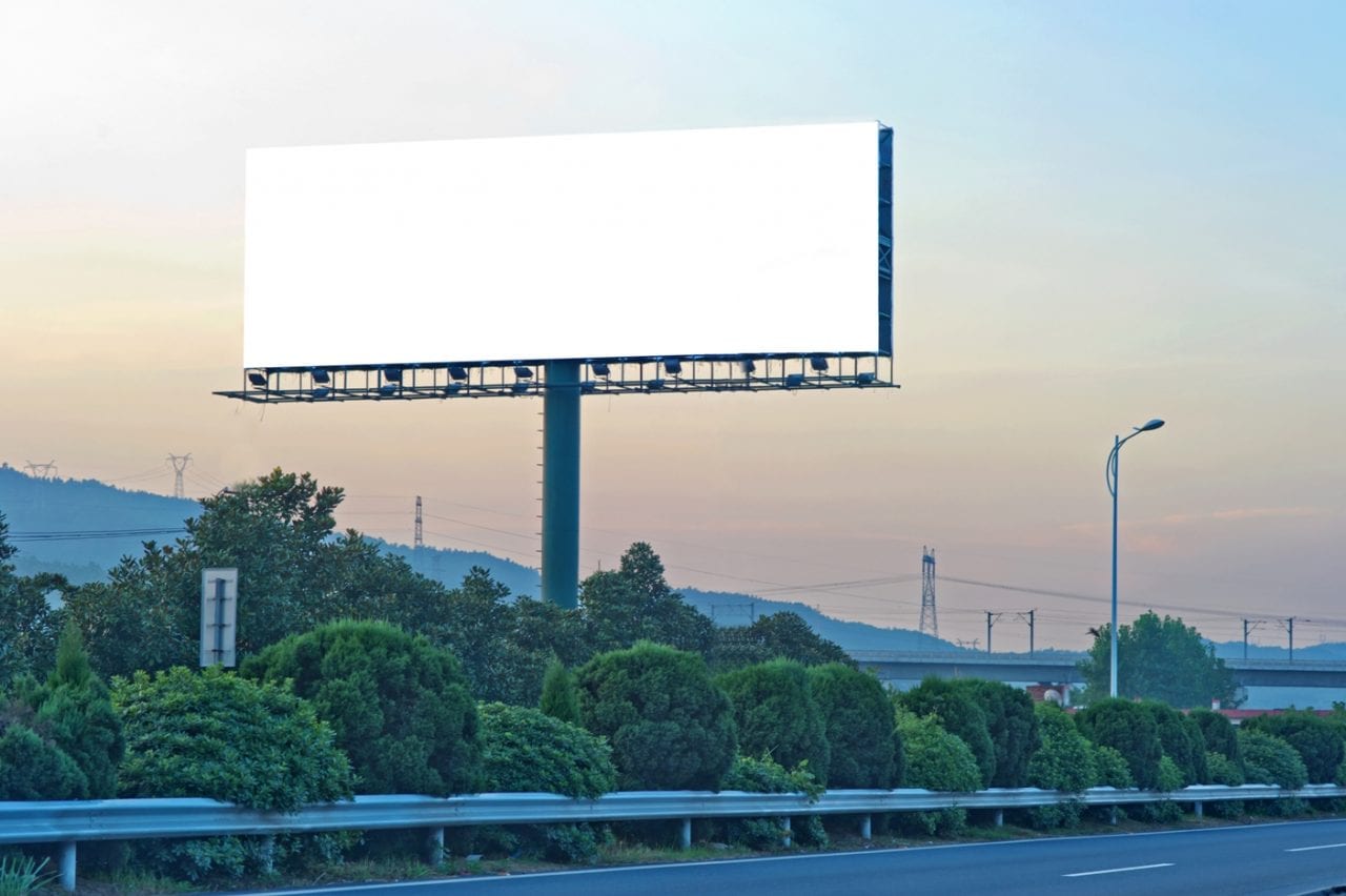 «Торговля», «Развлечения» и «Недвижимость» — драйверы рынка наружной рекламы в 2015 году