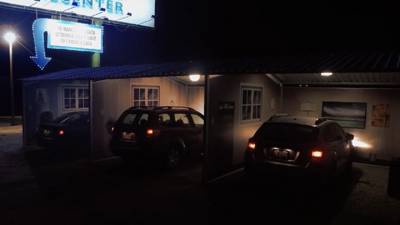 Биллборд становится домом (ВИДЕО)