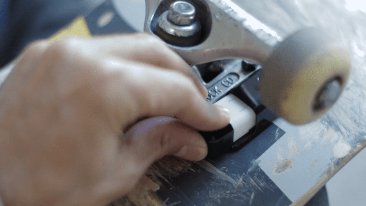 Для фанатов фристайла – умный скейтборд (ВИДЕО)