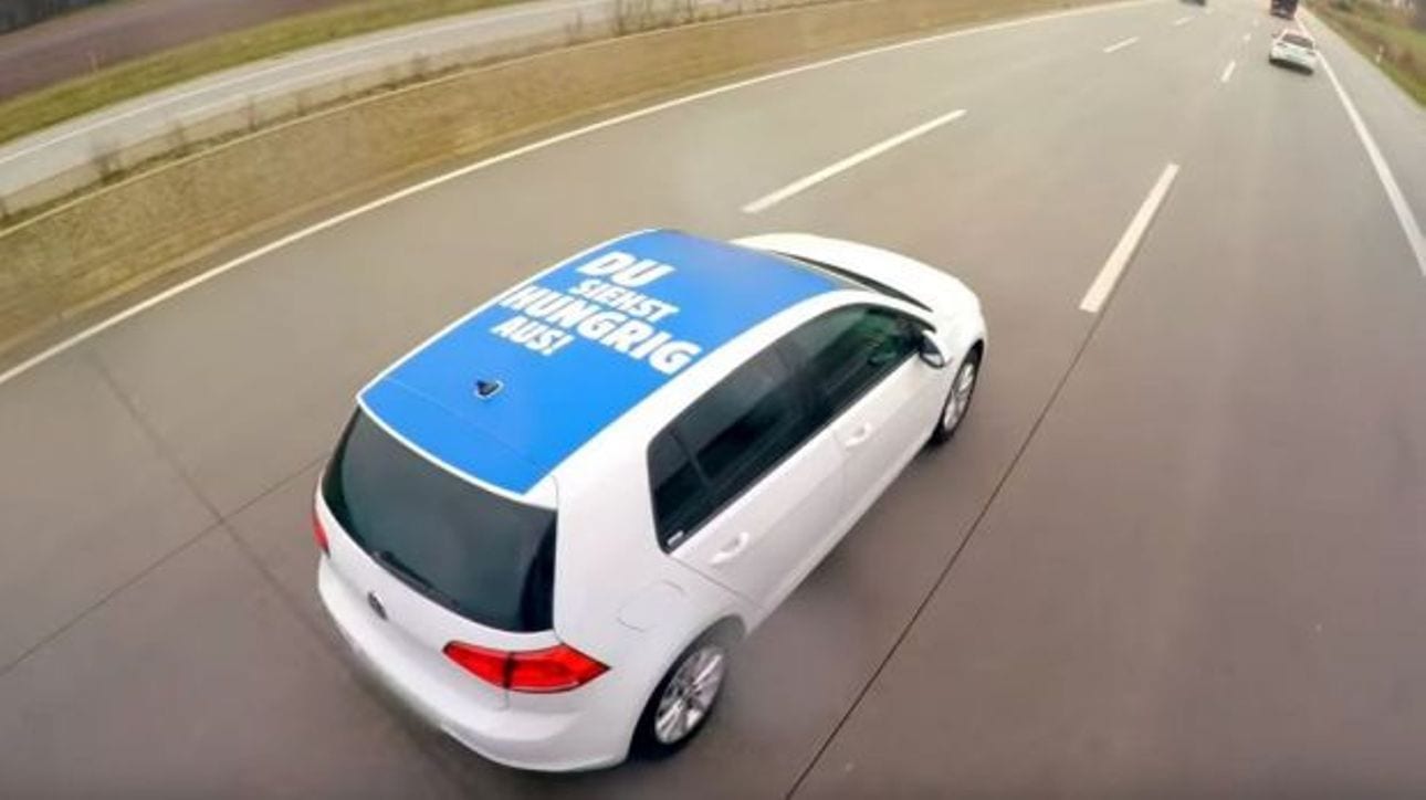 Эй, там , наверху! Жрать хочешь? (ВИДЕО)