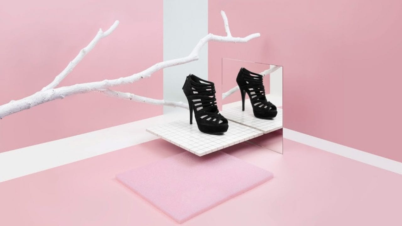 Розовое с белым – стиль luxury-секонда