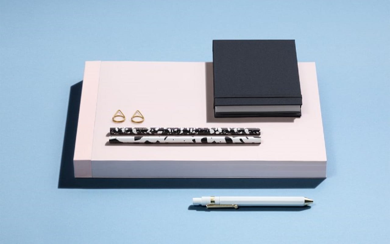 Как выглядит женская канцелярия?