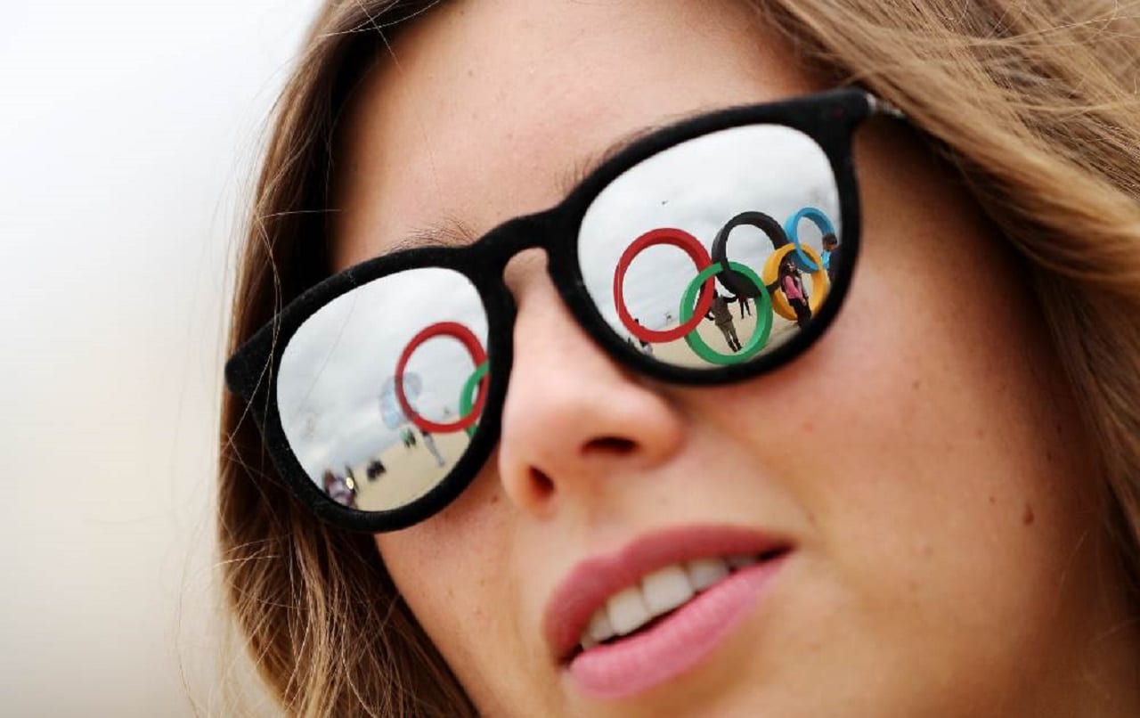 Символ из отходов