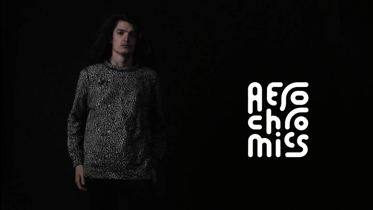 Футболка предупреждает… (ВИДЕО)