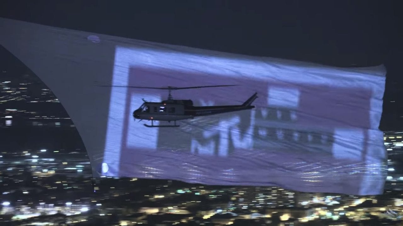 Самый большой шоу-экран в мире (ВИДЕО)