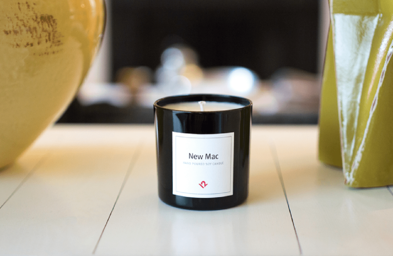 Свеча с ароматом компьютера