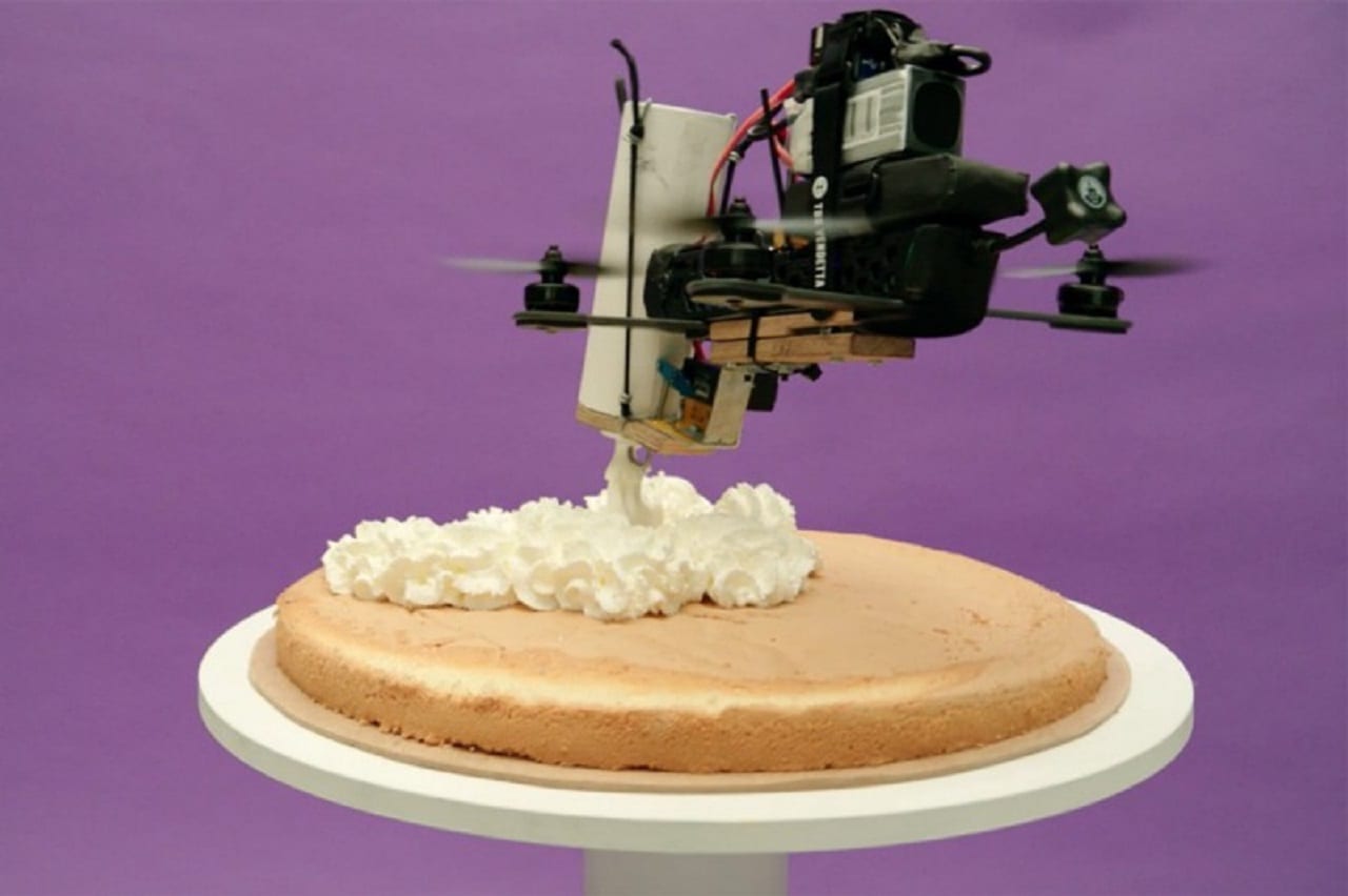 Дроны-кондитеры (ВИДЕО)