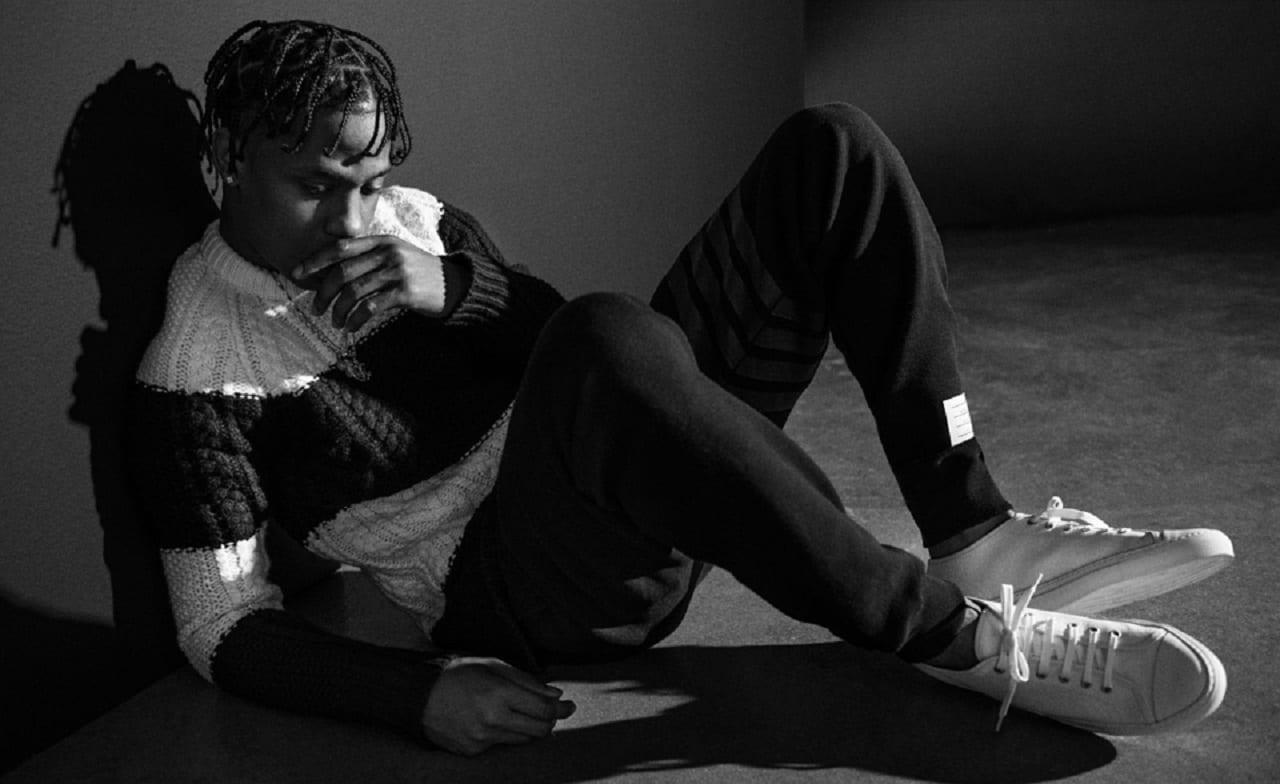 Трэвис Скотт зажигает себя и других (ВИДЕО)