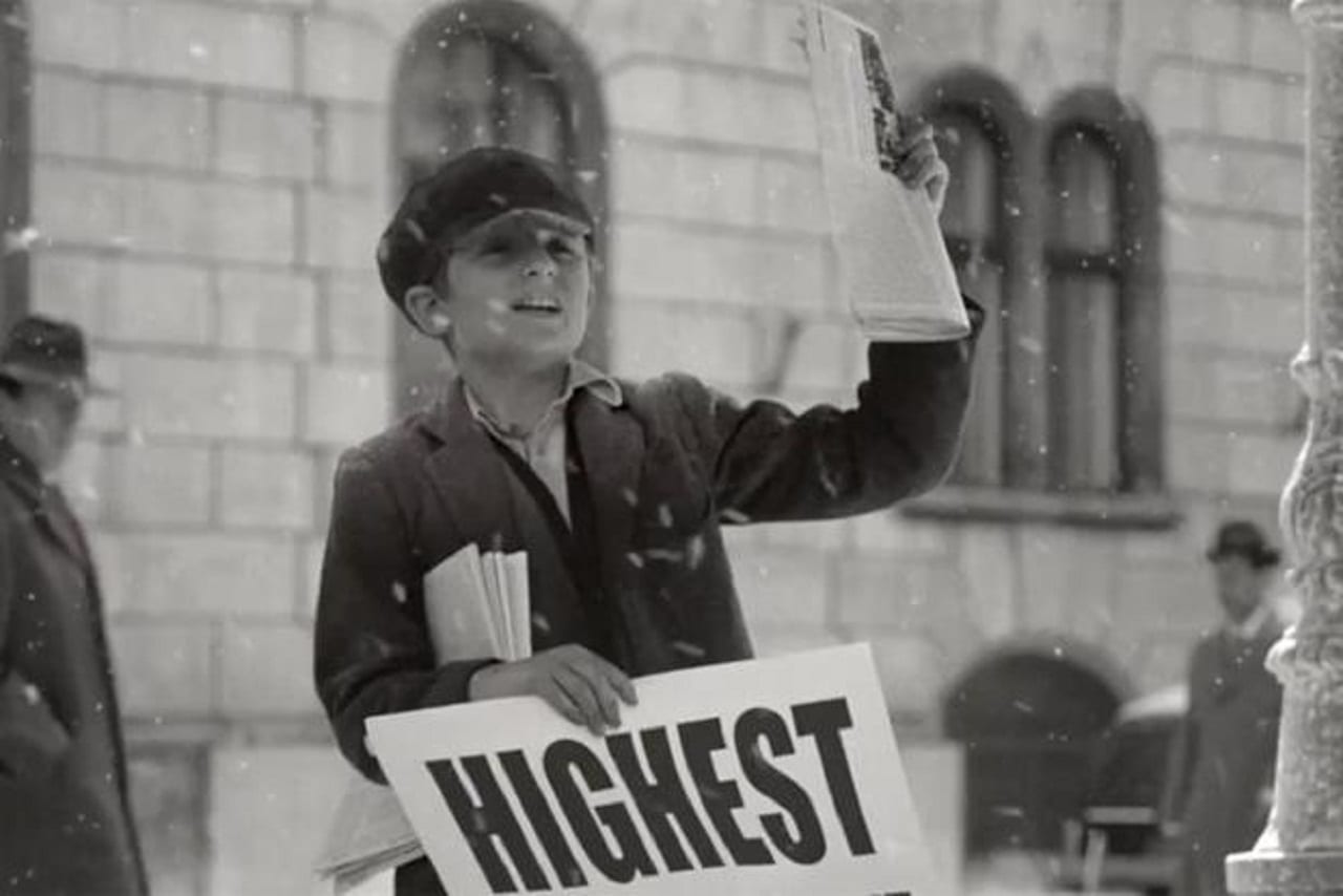 Когда телевизор был черно-белым или 80 лет мучений (ВИДЕО)