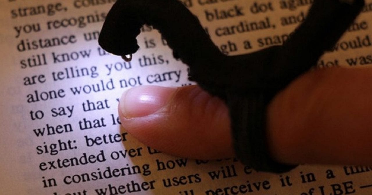 Теперь слепые смогут читать без шрифта Брайля