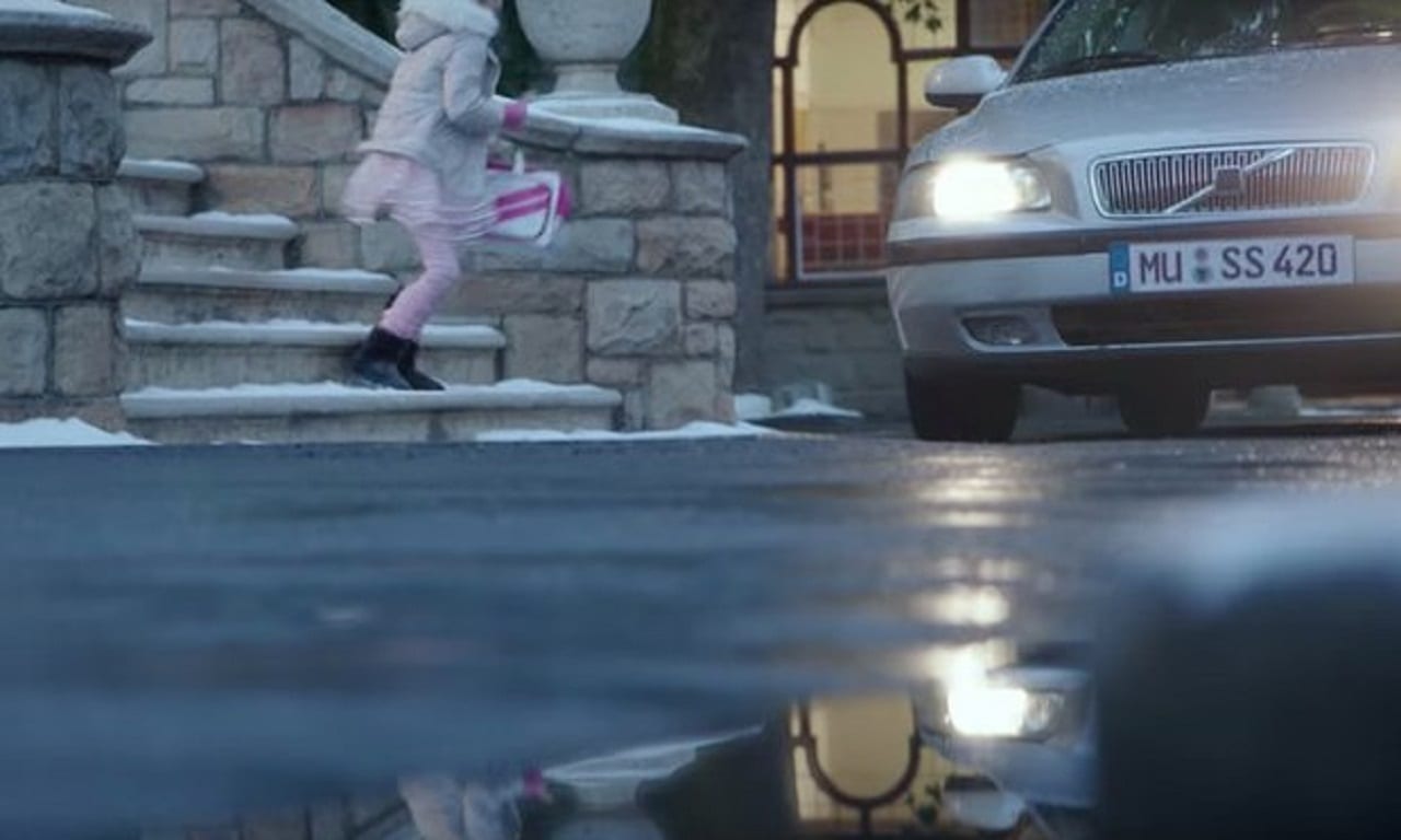 MU SS 420. Символы нацизма в рекламе – просто совпадение? (ВИДЕО)