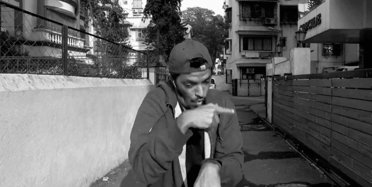 Они-таки выпадают из ушей! (ВИДЕО)