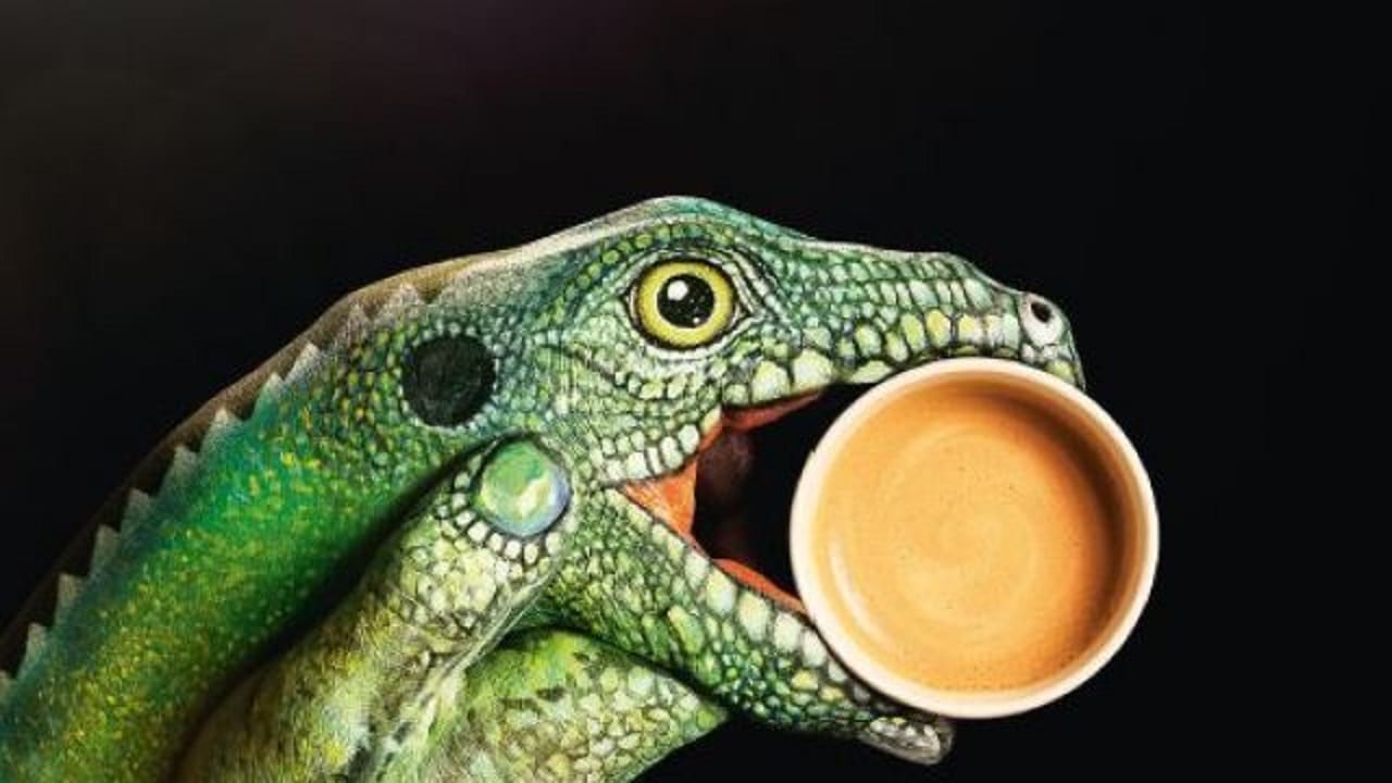 Рекламные плакаты стали музейными экспонатами