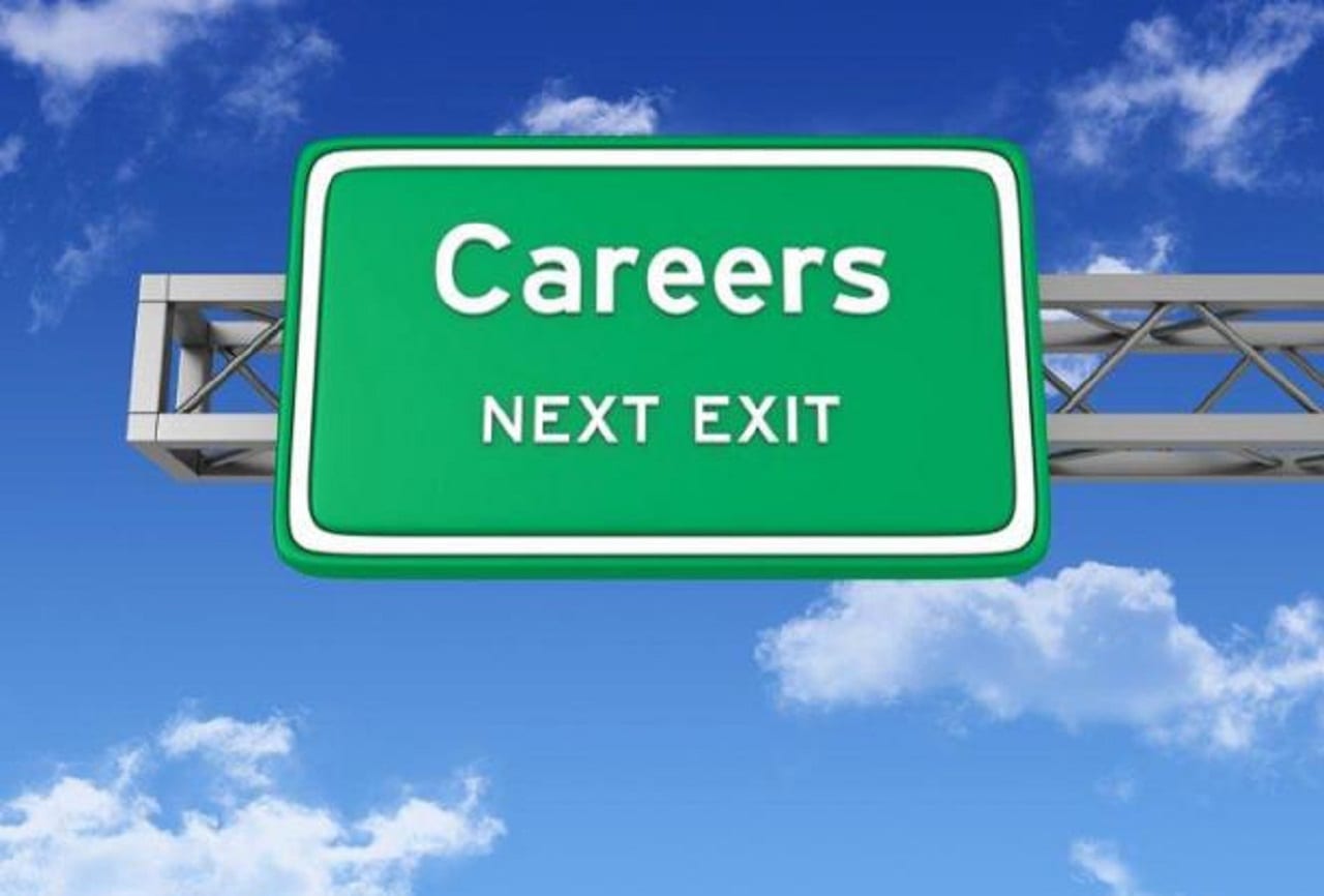 Рост за счет зарплаты или система, которая узаконивает временщиков