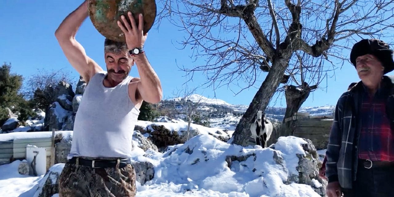 Человек присоединился к благотворительной акции через несколько лет после ее завершения. Потому что у него очень медленный Интернет(ВИДЕО)