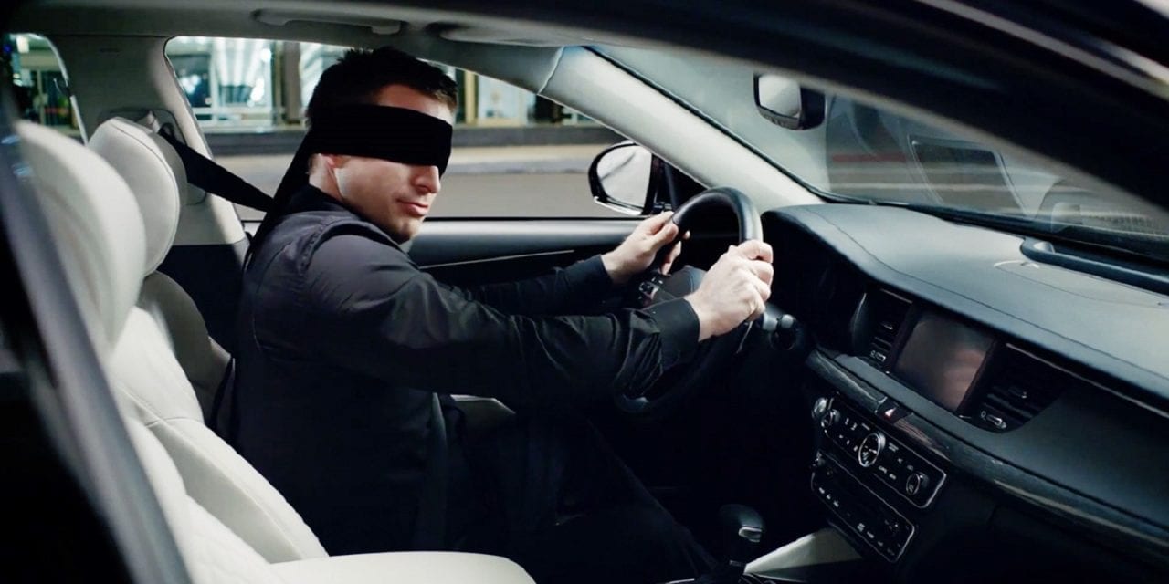 БМВ? Лексус? Роллс-Ройс? Профессионалы тестируют новый автомобиль (ВИДЕО)