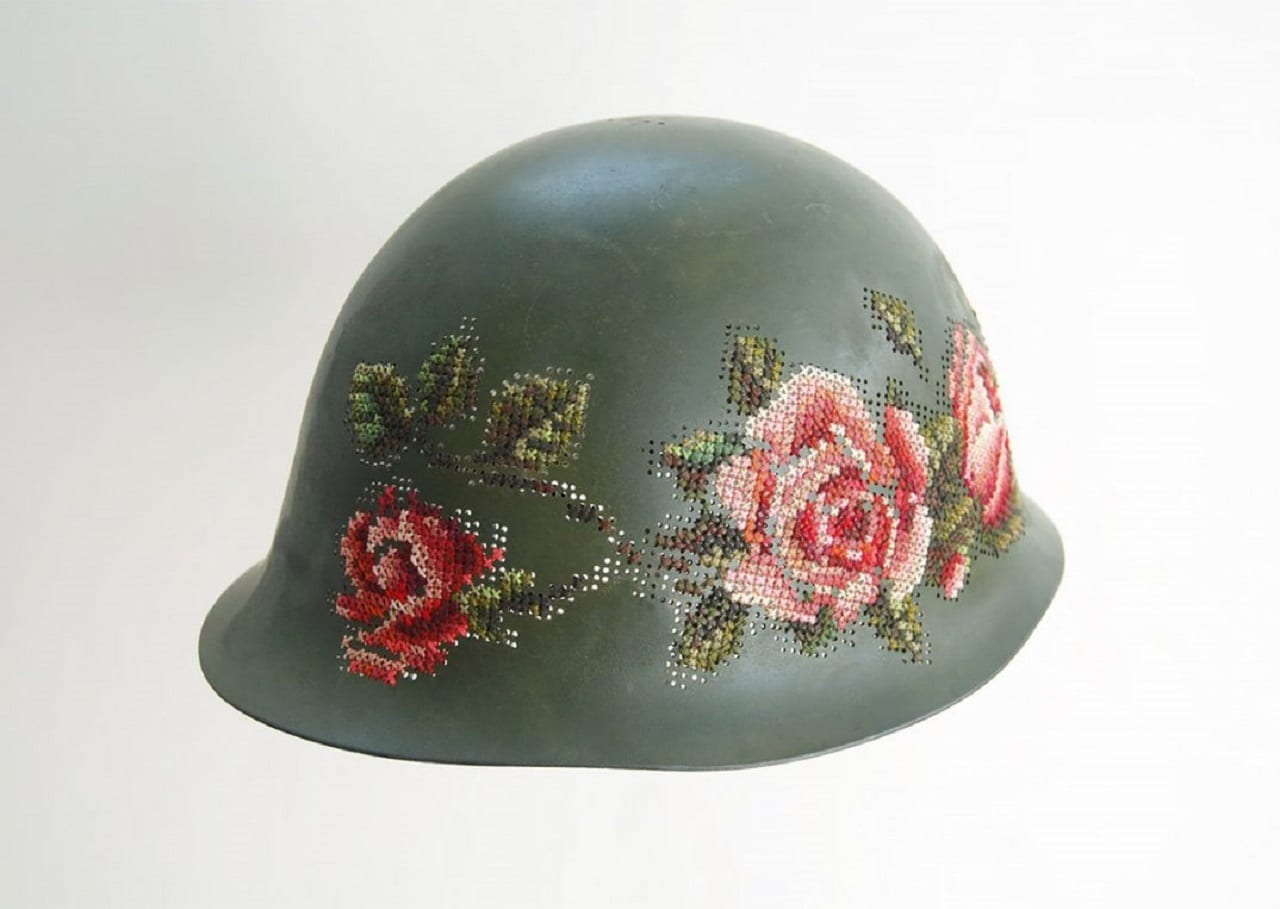 Вышивка крестом по металлу. Неповторимые работы литовской художницы