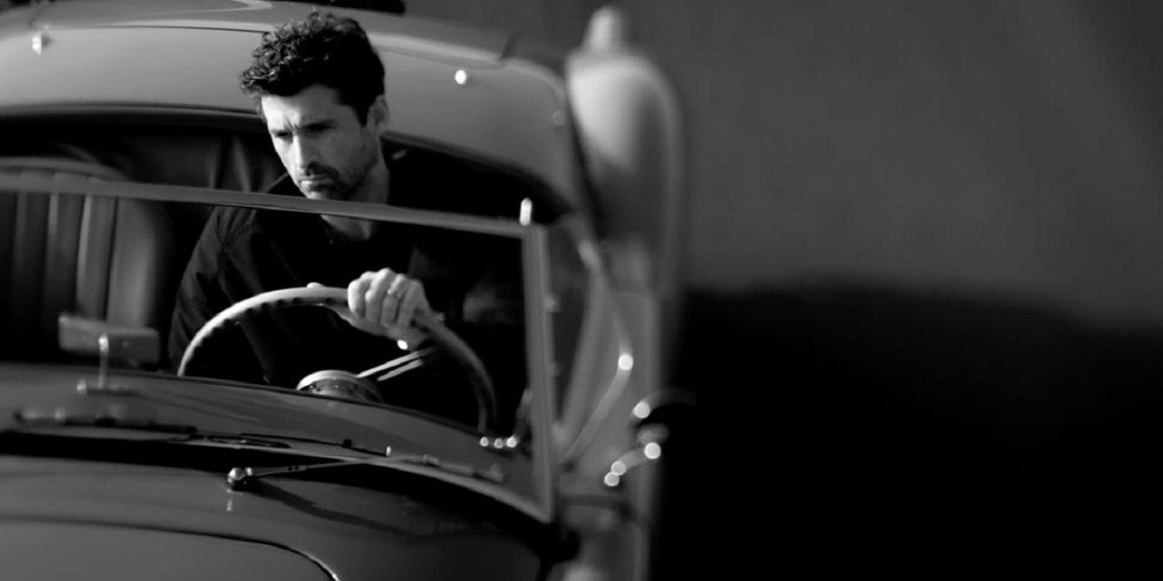 Патрик Демпси обкатывает культовый родстер (ВИДЕО)