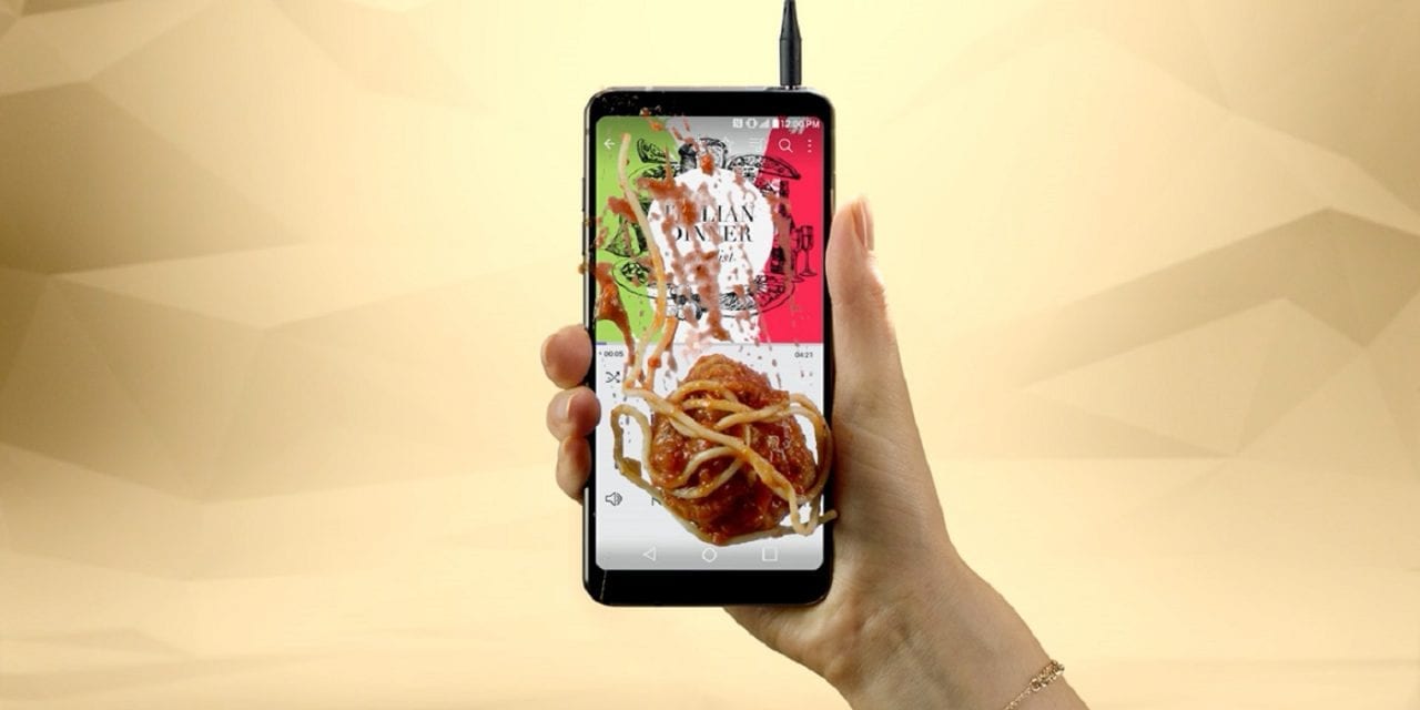 Новый смартфон LG подвергли нечеловеческим испытаниям (ВИДЕО)