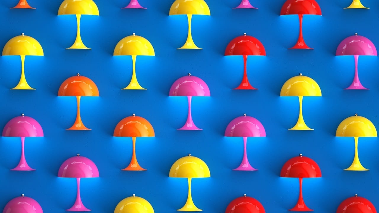 Все цвета настольной лампочки (ВИДЕО)