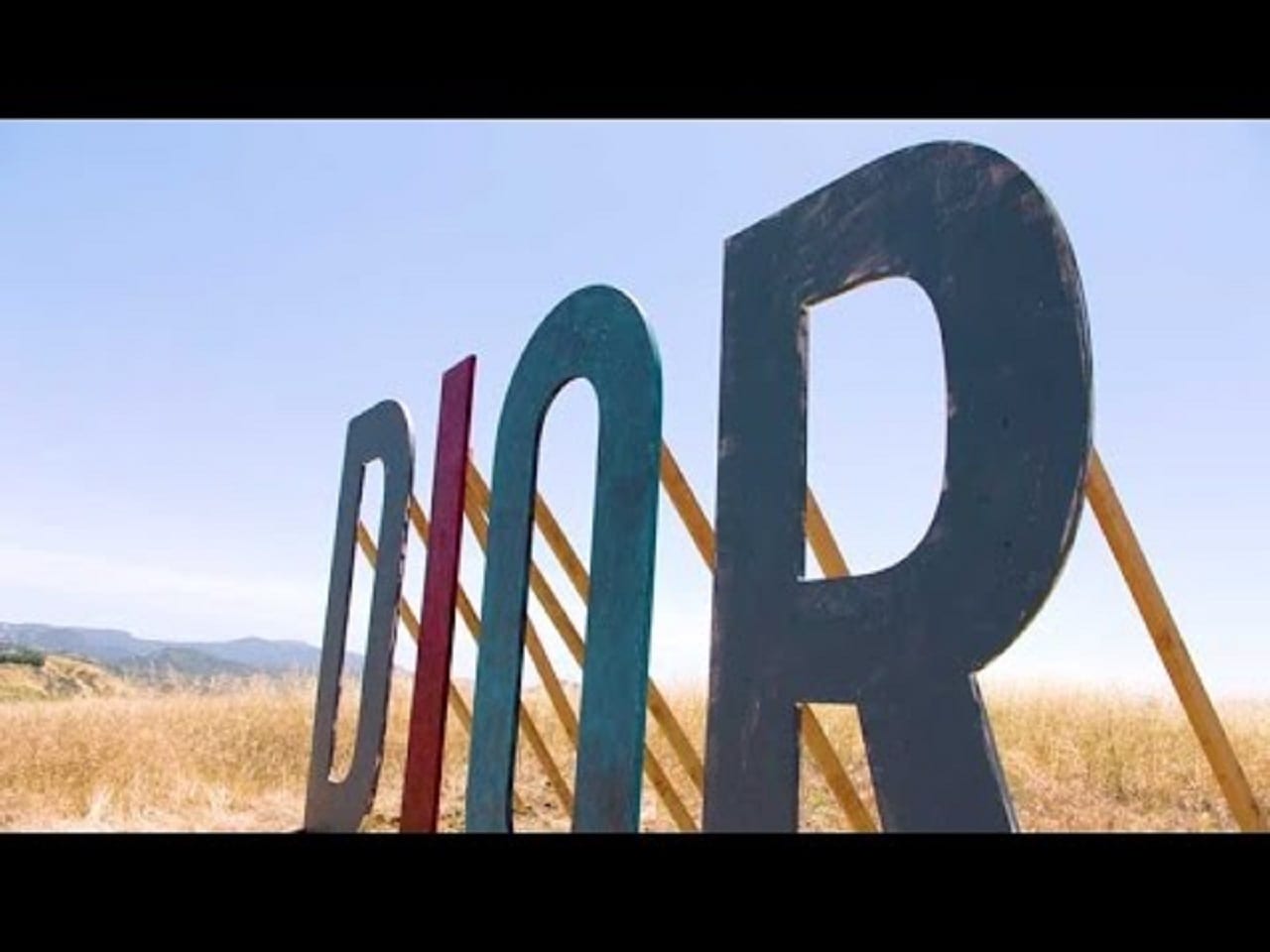 В горах Санта-Моники прошло круизное шоу от Dior (ВИДЕО)