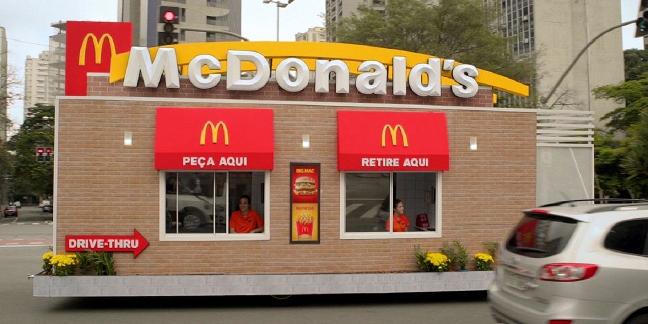 В Бразилии появился передвижной McDonalds (ВИДЕО)