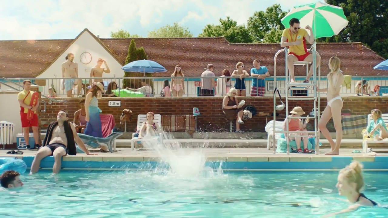 В Британии наступает летняя лихорадка (ВИДЕО)