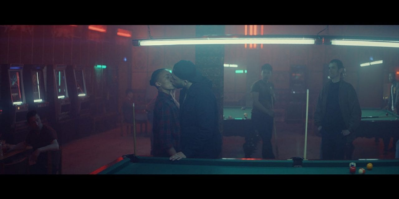 Поцелуй передает инфекцию или перед любовью все равны! (ВИДЕО)