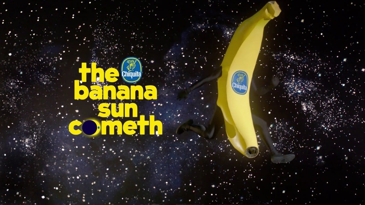 Лунное затмение в виде банана (ВИДЕО)