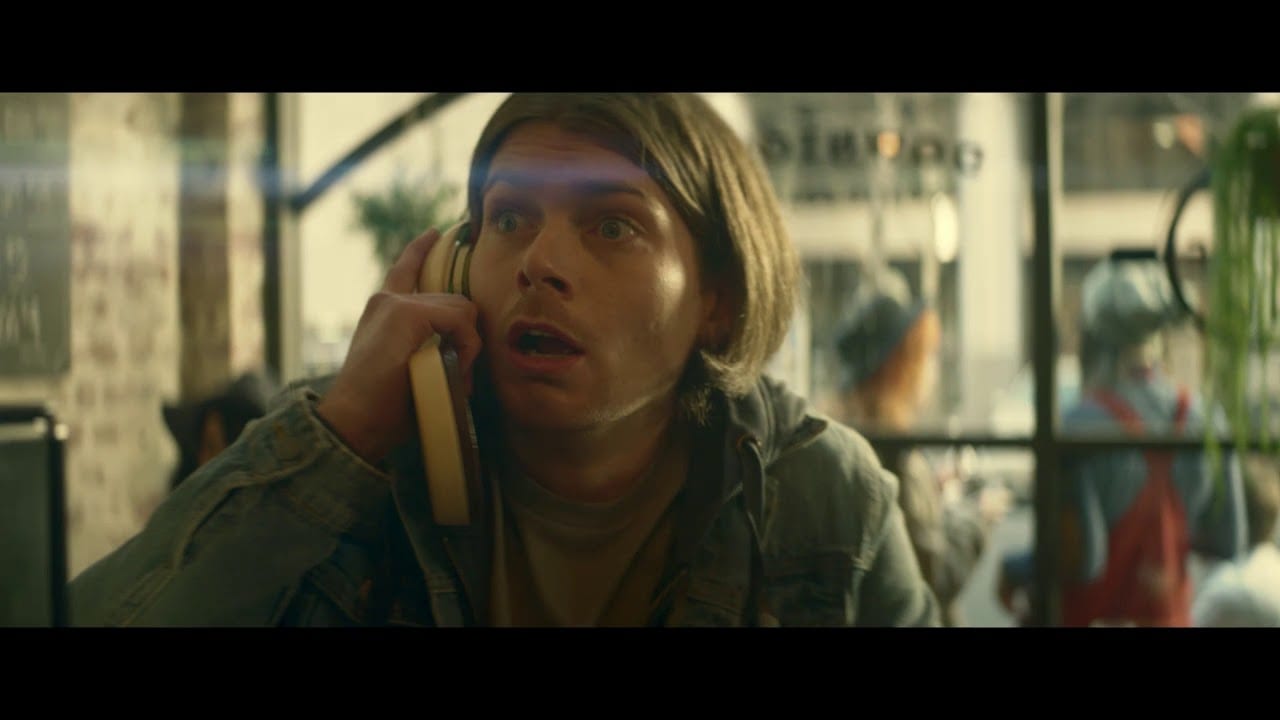 Осторожно: фастфуд! Настоящий триллер с бургером (ВИДЕО)